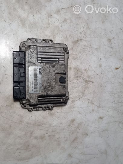 Nissan Primastar Sterownik / Moduł ECU 0281011529