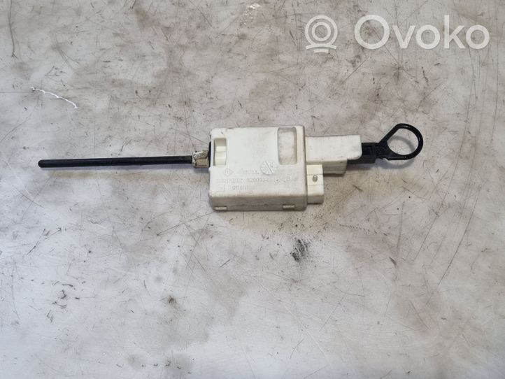 Nissan Primastar Motorino del tappo del serbatoio del carburante 8200032984