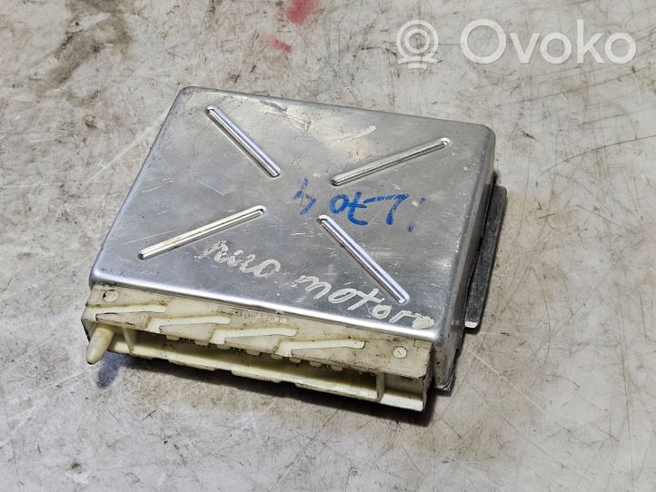 Volvo XC70 Module de contrôle de boîte de vitesses ECU P09480761