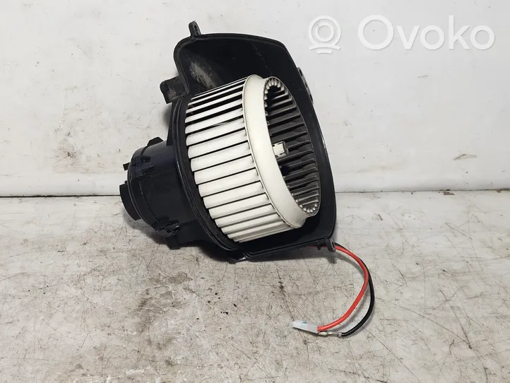 Opel Astra H Heater fan/blower 52421335