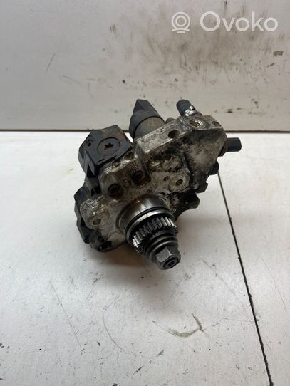 Mercedes-Benz A W169 Polttoaineen ruiskutuksen suurpainepumppu A6400700701