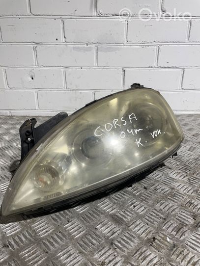 Opel Corsa C Lampa przednia 13100535