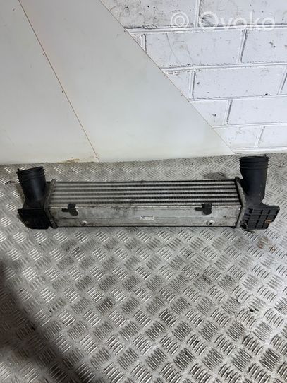 BMW 3 E90 E91 Chłodnica powietrza doładowującego / Intercooler 