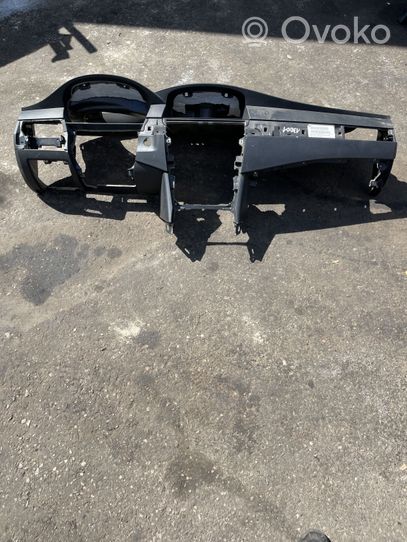 BMW 5 E60 E61 Tableau de bord 6976416