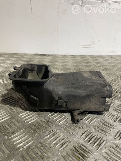 BMW 7 F01 F02 F03 F04 Déflecteur d'air de radiateur de refroidissement 7577471