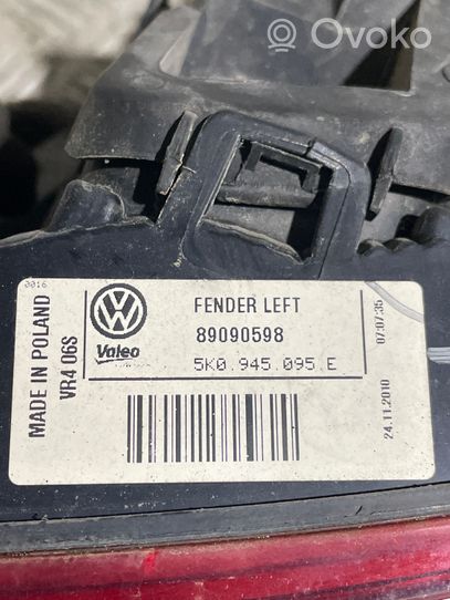 Volkswagen Golf VI Feux arrière / postérieurs 5K0945095E
