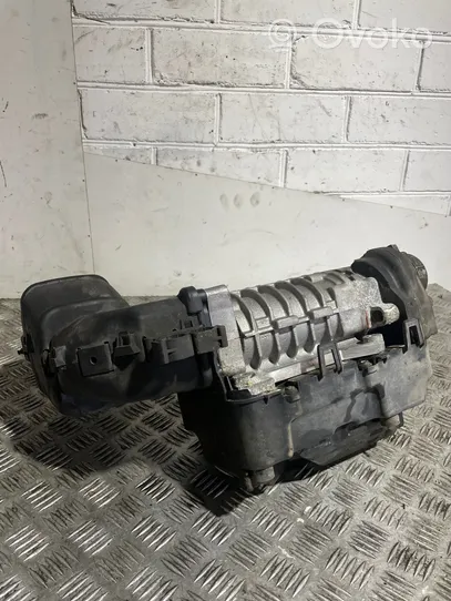 Volkswagen Golf V Supercharger 03C145601C