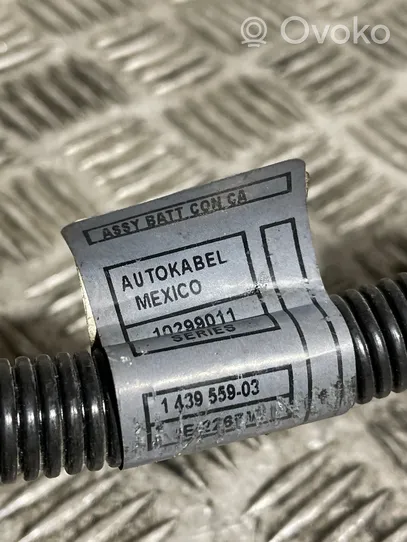 BMW X5 E53 Câble de batterie positif 1439559