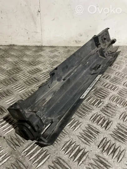 BMW 4 F32 F33 Radiatoru paneļa turētājs (televizora) 7600537