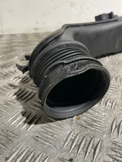BMW 5 F10 F11 Turbo air intake inlet pipe/hose 7810770