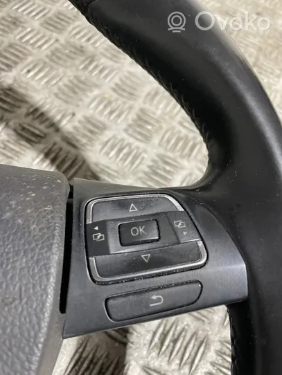 Volkswagen PASSAT B7 Steering wheel 3C8419091