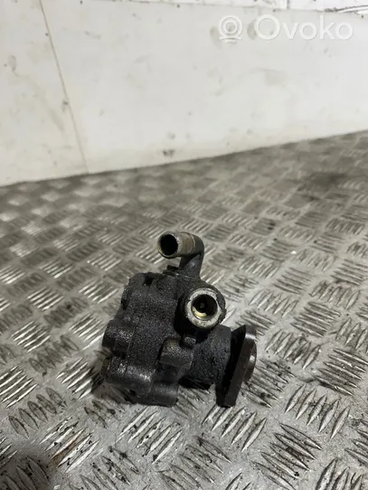 Audi A4 S4 B5 8D Power steering pump 3D0145155