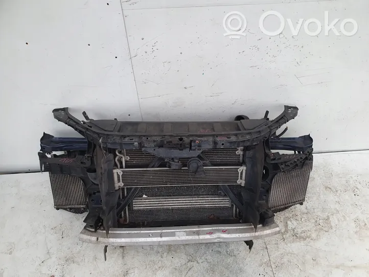 Audi Q7 4L Front bodywork piece 