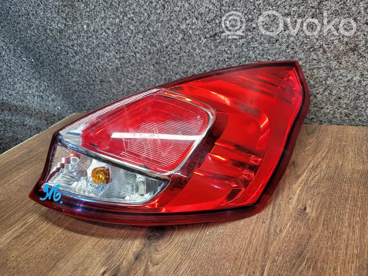 Ford Fiesta Lampa tylna 