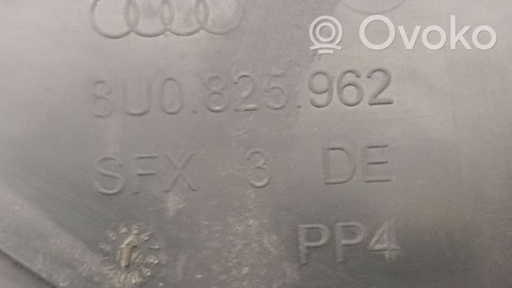 Audi Q3 8U Cita veida apakšas detaļa 8U0825962