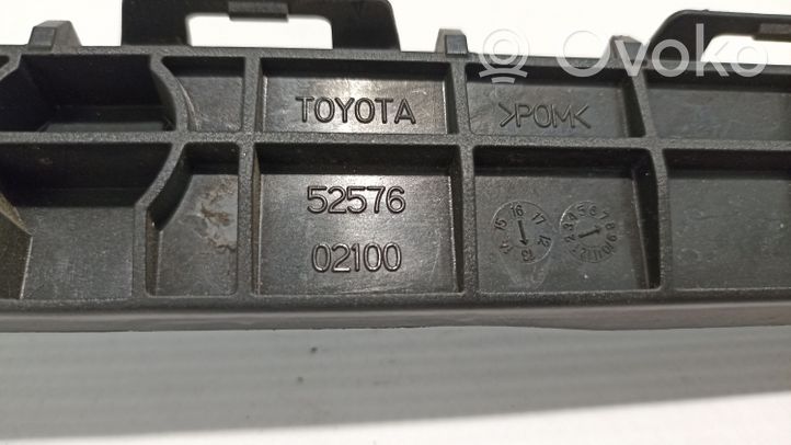 Toyota Auris E180 Galinis laikiklis bamperio 5257602100