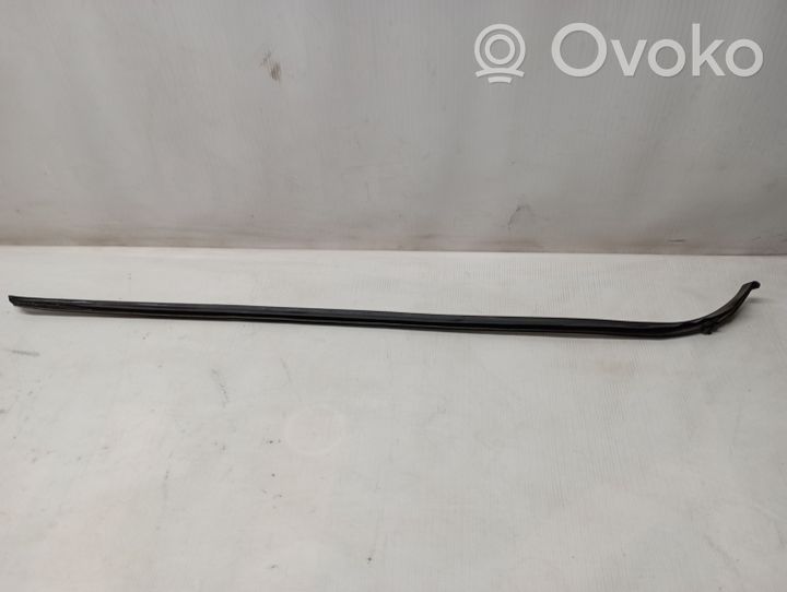 Volkswagen Touran I Windshield trim 1T0854327B