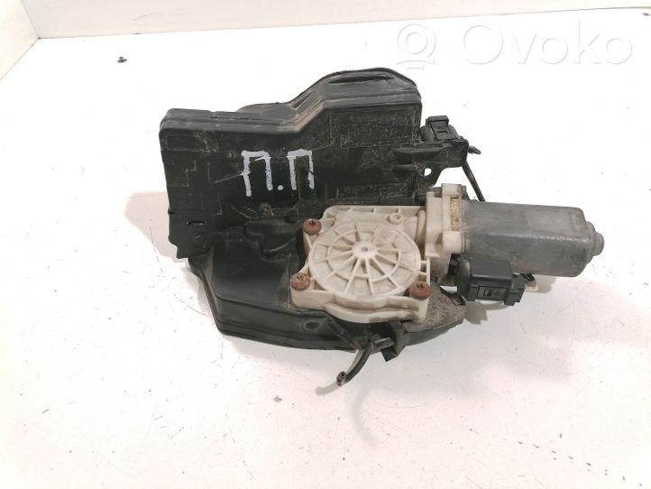 BMW 7 E65 E66 Serrure de porte avant 8240572