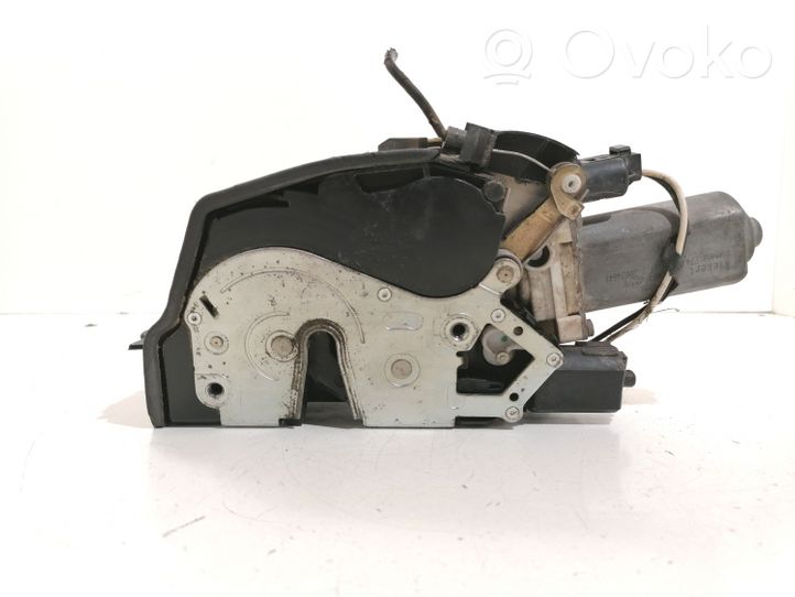 BMW 7 E65 E66 Serrure de porte avant 8240572