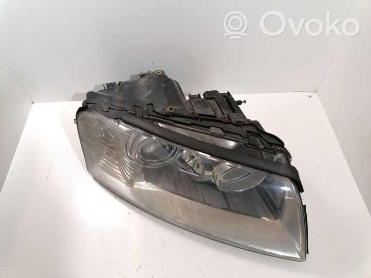 Audi A8 S8 D3 4E Lampa przednia 