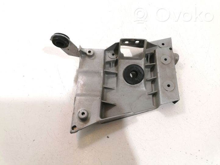 Audi A8 S8 D3 4E Support de montage de pare-chocs avant 4E0821137E