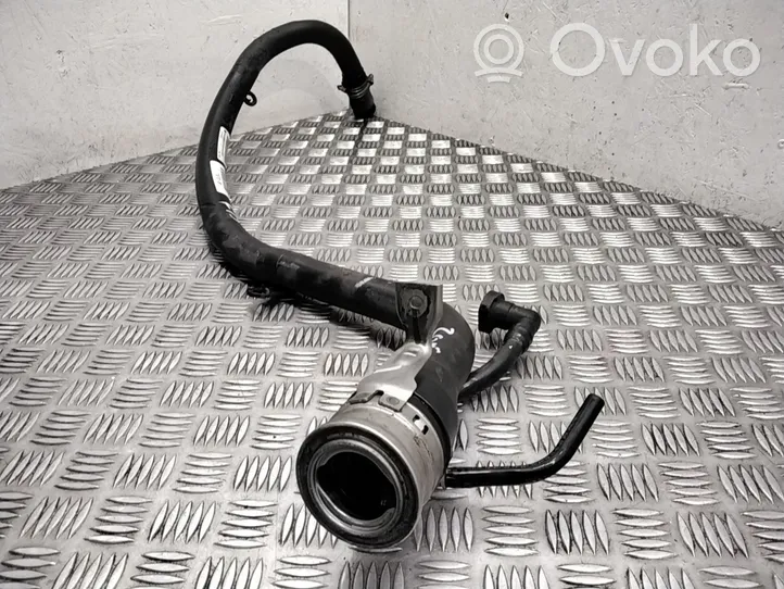 BMW X5 F15 Tubo e bocchettone per riempimento serbatoio del carburante 7186702