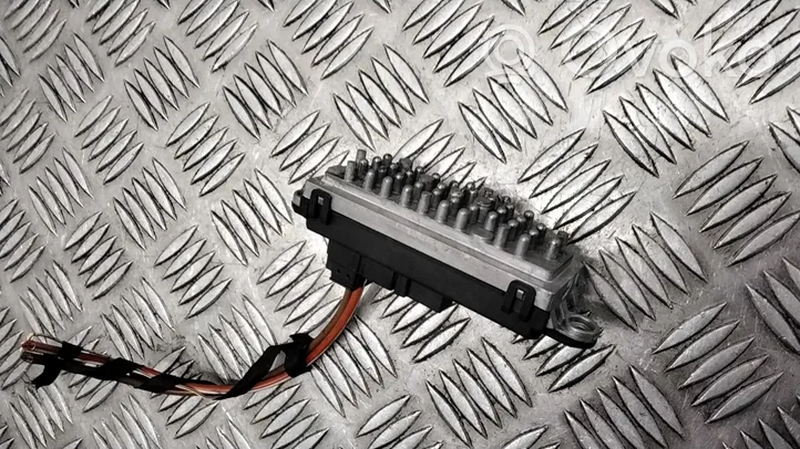 BMW X5 F15 Heater blower motor/fan resistor 9276112