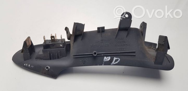 Audi A4 S4 B5 8D Rivestimento pulsantiera finestrino della portiera anteriore 8D1867172A