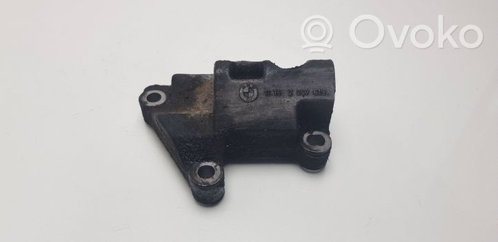 BMW 3 E46 Support de générateur / alternateur 2247619