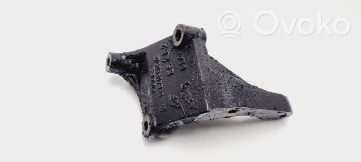 Ford Galaxy Staffa del cuscinetto di supporto dell’albero di trasmissione 09B409905D