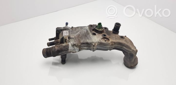 Peugeot 307 Boîtier de thermostat 9643211880