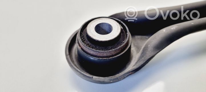 Mercedes-Benz SLC R172 Braccio di controllo sospensione posteriore superiore/braccio oscillante A1723540465