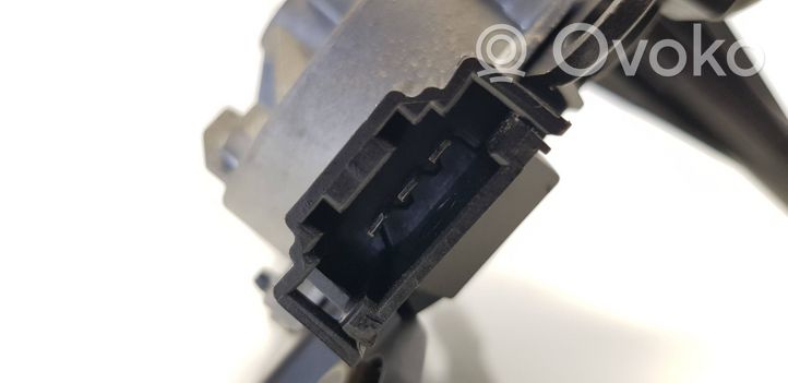 Mercedes-Benz A W176 Moteur d'essuie-glace arrière A1769061600