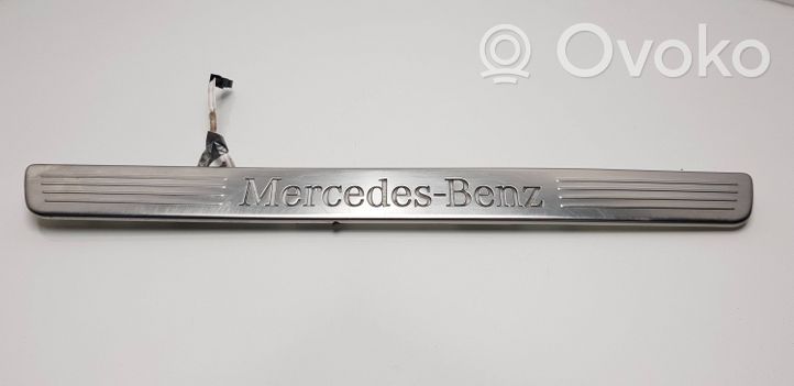 Mercedes-Benz A W176 Garniture marche-pieds avant A2466805300
