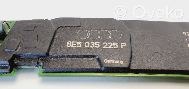 Audi A4 S4 B7 8E 8H Pystyantennivahvistin 8E5035225P