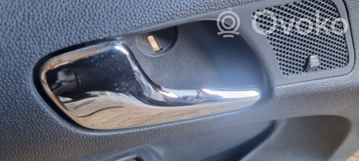 Opel Corsa D Rivestimento del pannello della portiera anteriore 13232890