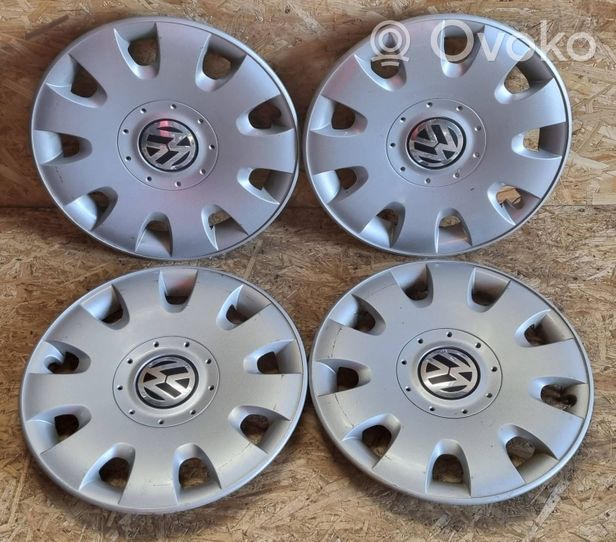 Volkswagen PASSAT B5.5 R15 wheel hub/cap/trim 1T0601147