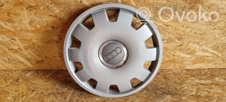 Audi A4 S4 B7 8E 8H Mozzo/copricerchi/borchia della ruota R16 4B0601147D