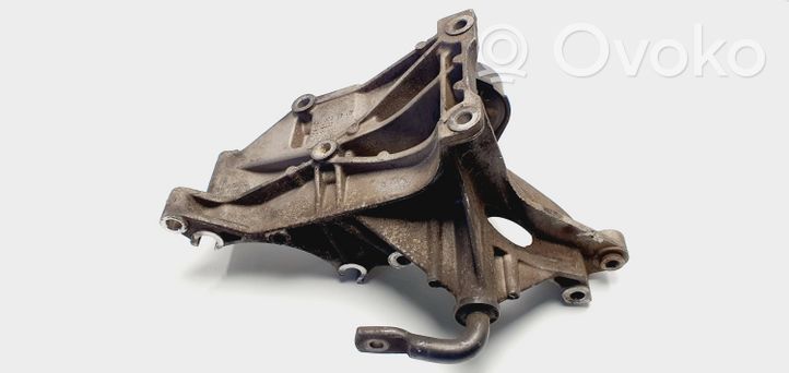 Volkswagen Sharan Generator/alternator bracket 028903143AB