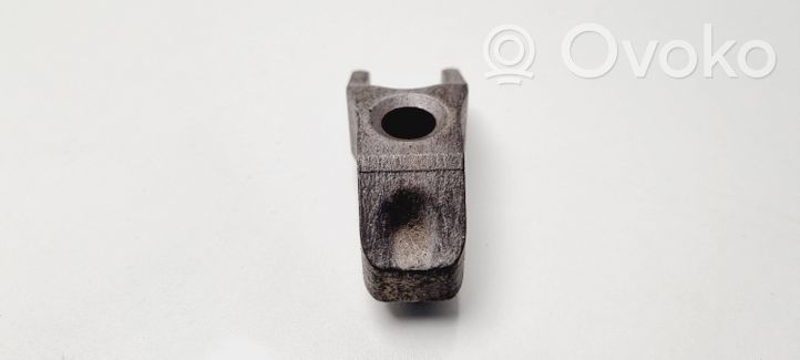 Volkswagen Sharan Fuel Injector clamp holder 