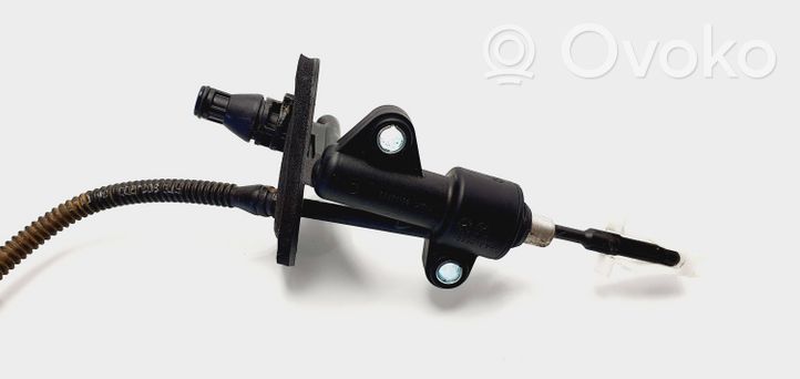 Opel Corsa D Główny cylinder sprzęgła 55190993