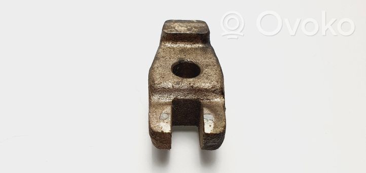 Mitsubishi Canter Fuel Injector clamp holder 