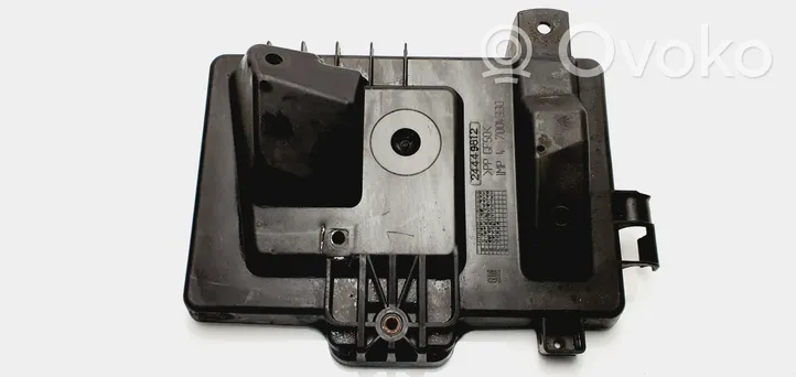 Opel Zafira A Boîte de batterie 24449812