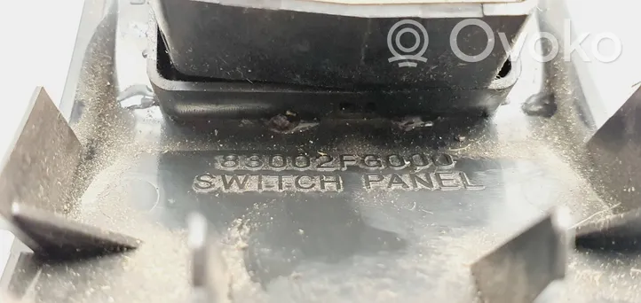 Subaru Forester SH Przycisk regulacji lusterek bocznych 83002FG000