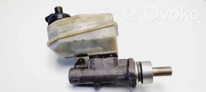 Renault Scenic I Master brake cylinder 7700828034