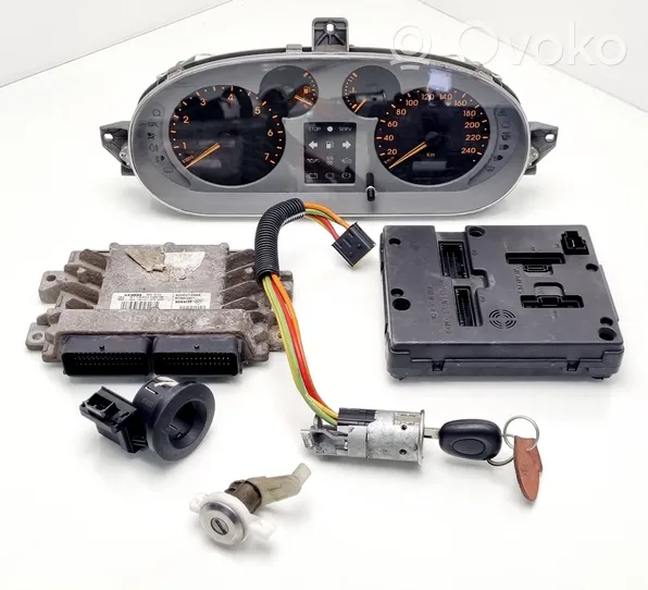 Renault Scenic I Engine ECU kit and lock set 8200272464