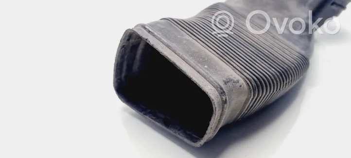 Volkswagen PASSAT B5 Air intake duct part 8D0129617E