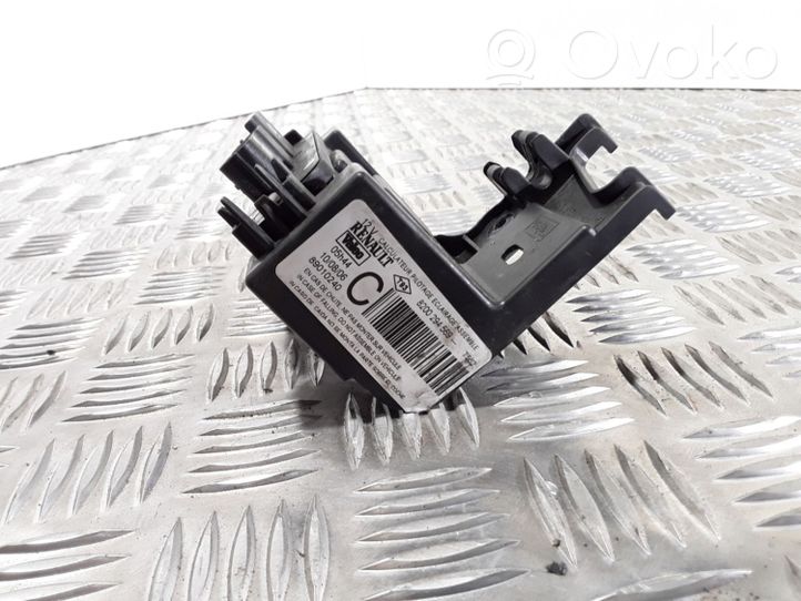 Renault Clio III Light module LCM 8200294569