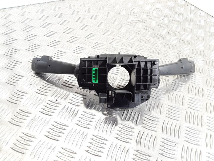 Volvo V50 Wiper turn signal indicator stalk/switch P30710344