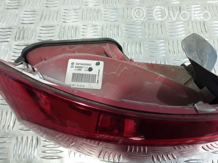 Volkswagen PASSAT B7 Lampa tylna 3AF945095C